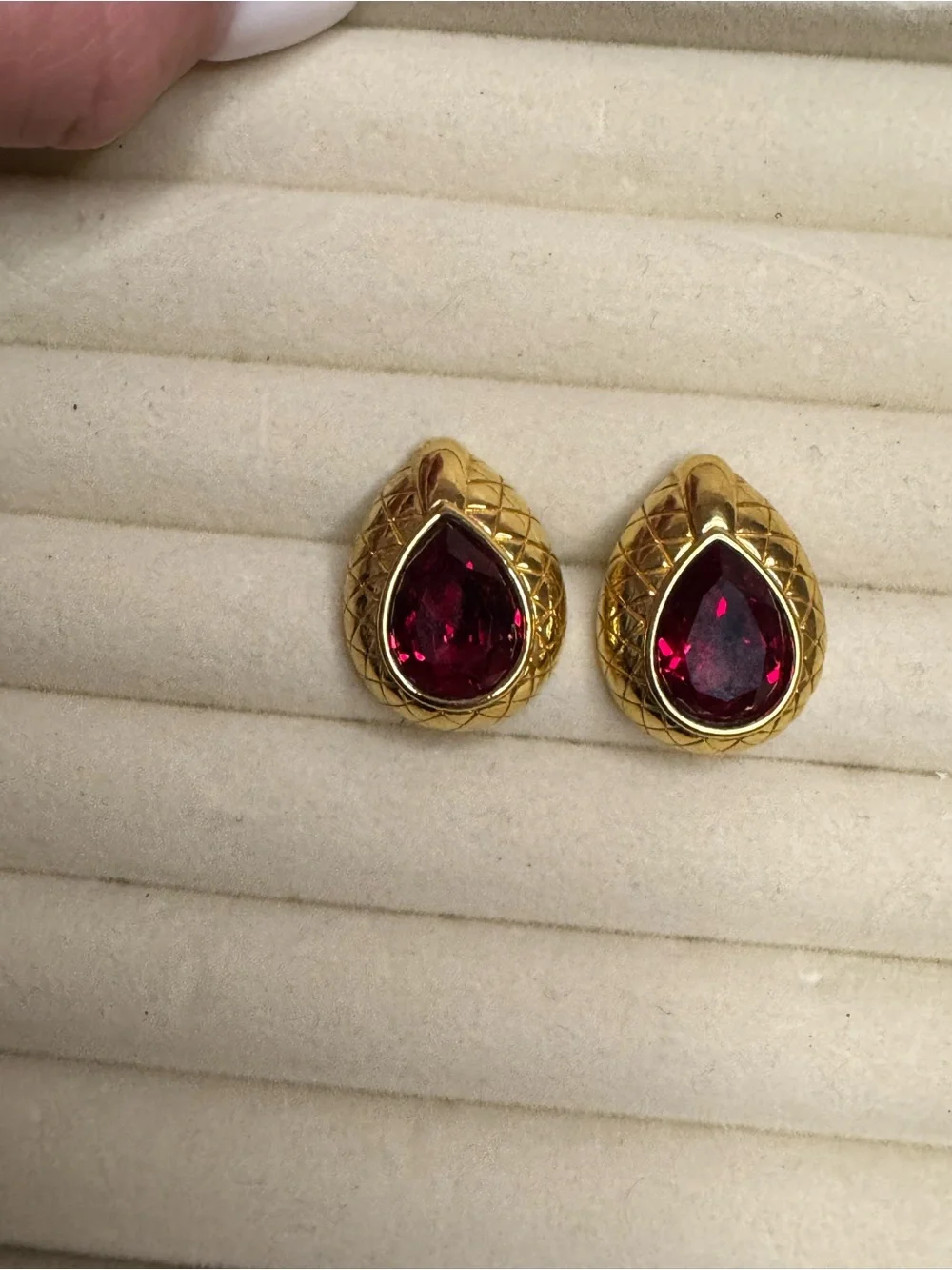 Vintage Swarovski Ruby Red Crystal Gold Tone Cli stud Earrings